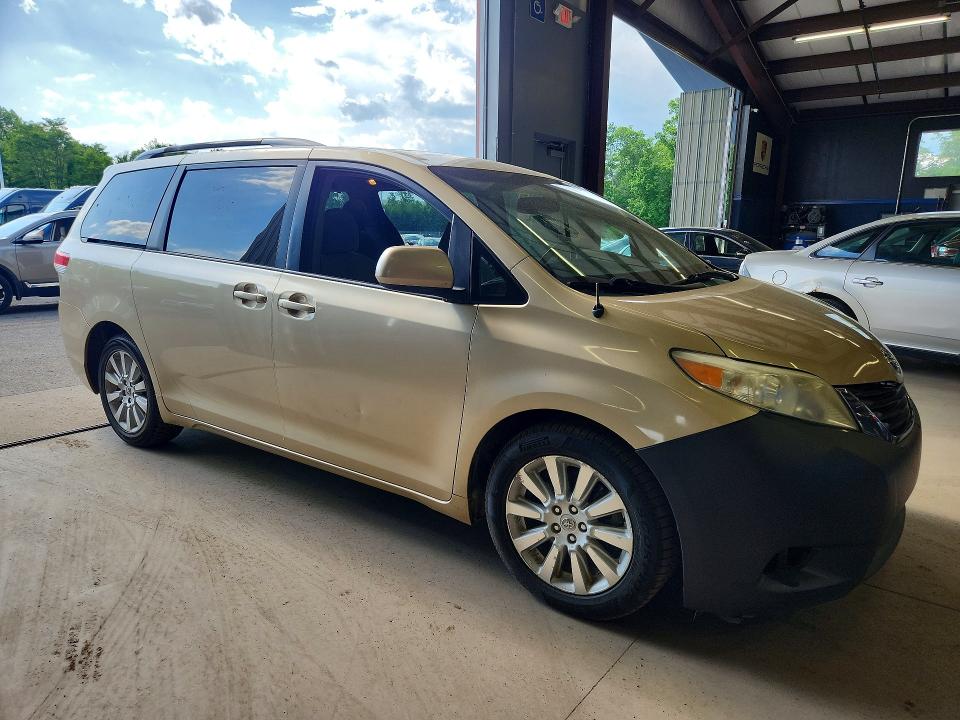2012 Toyota Sienna მანქანა იყიდება აუქციონზე, vin: 5TDJK3DC3CS046427, აუქციონის ნომერი: 55303266