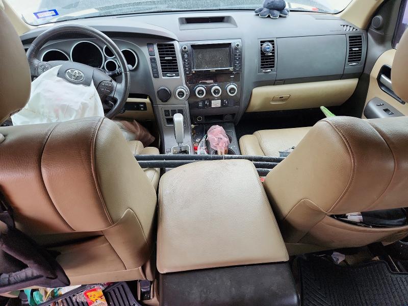 54116796 :رقم المزاد ، 5TDKY5G12BS035605 vin ، 2011 Toyota Sequoia مزاد بيع