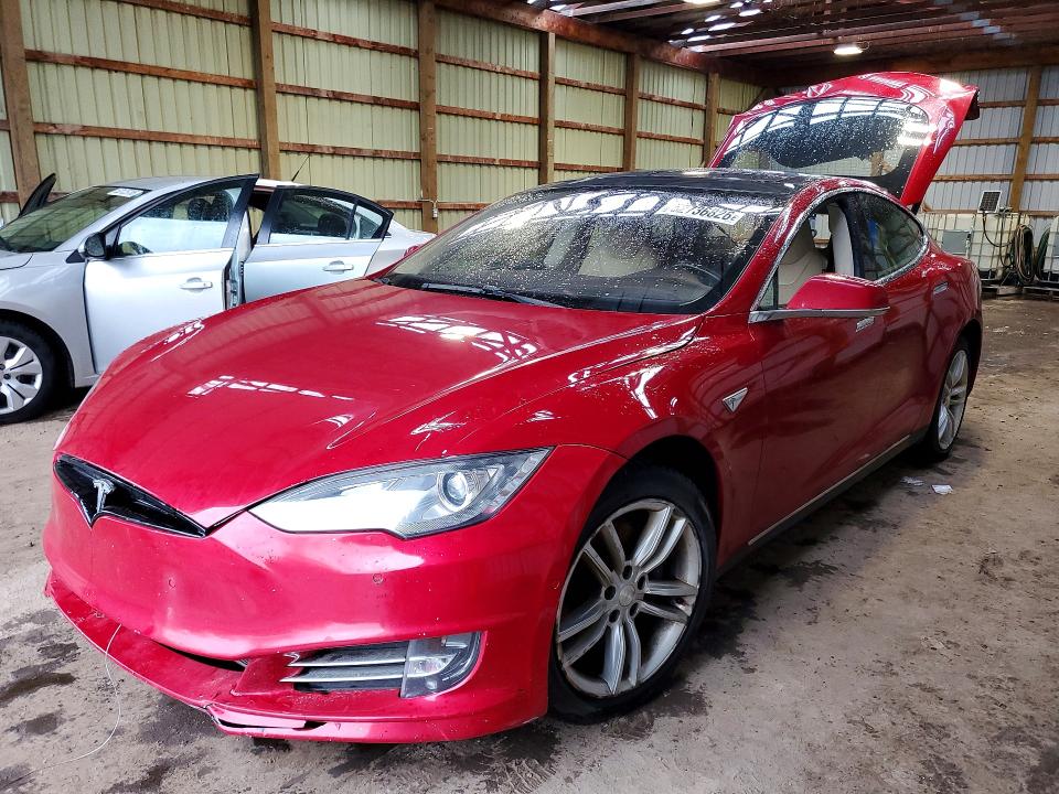 Продажа на аукционе авто 2014 Tesla Model S, vin: 5YJSA1H16EFP60564, номер лота: 52736826