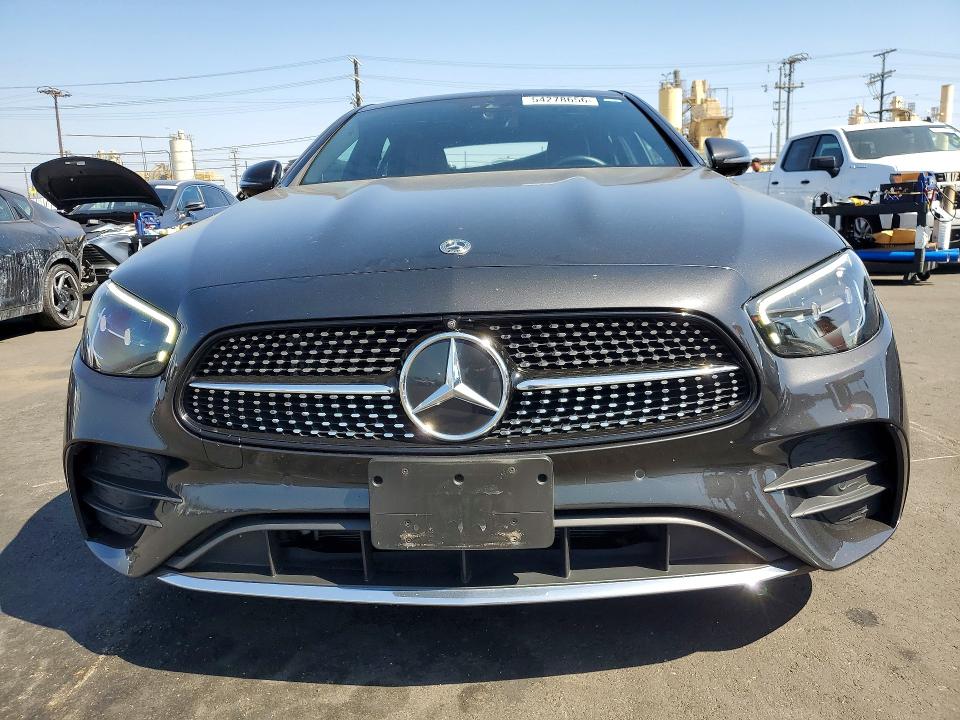 54278656 :رقم المزاد ، W1KZF8DB6NB091406 vin ، 2022 Mercedes-benz E مزاد بيع