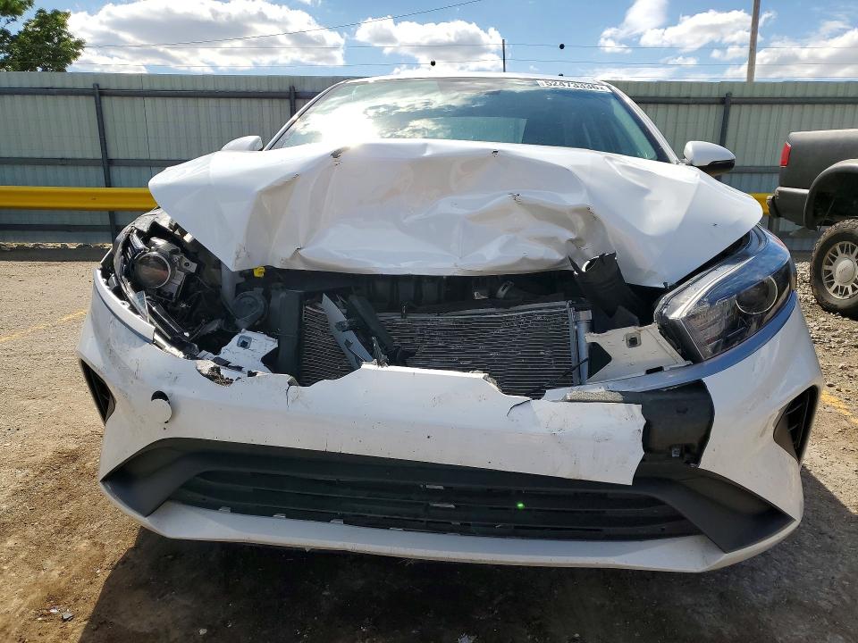 2024 Kia Forte მანქანა იყიდება აუქციონზე, vin: 3KPF24AD5RE827820, აუქციონის ნომერი: 52473336