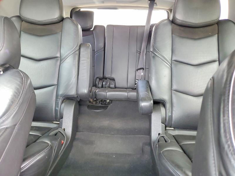 53230446 :رقم المزاد ، 1GYS3BKJ0FR276792 vin ، 2015 Cadillac Escalade مزاد بيع