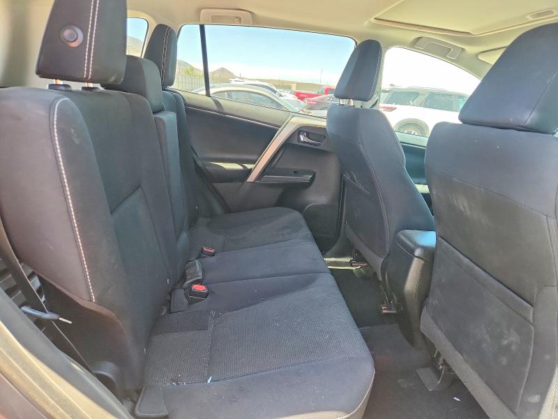 53565756 :رقم المزاد ، 2T3RFREV8JW853841 vin ، 2018 Toyota Rav4 مزاد بيع