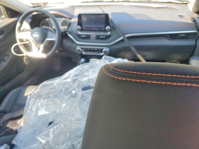 52230606 :رقم المزاد ، 1N4BL4CW1NN379792 vin ، 2022 Nissan Altima مزاد بيع
