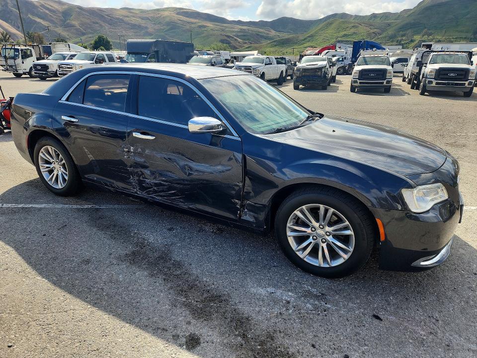 Продаж на аукціоні авто 2017 Chrysler 300c, vin: 2C3CCAEG5HH596542, номер лоту: 52512646