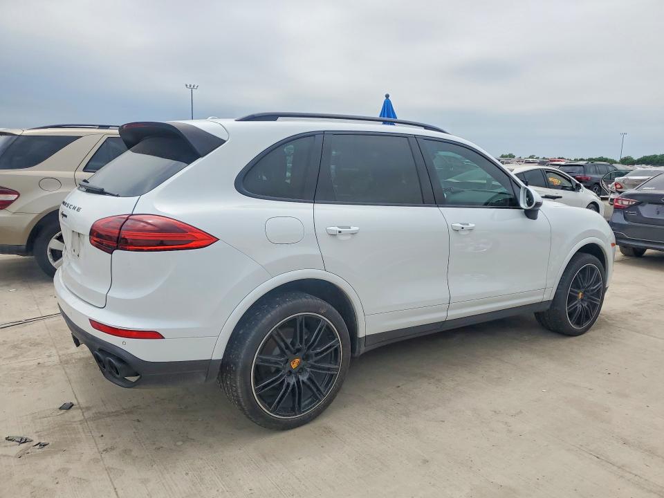 52412776 :رقم المزاد ، WP1AA2A29JKA02606 vin ، 2018 Porsche Cayenne مزاد بيع