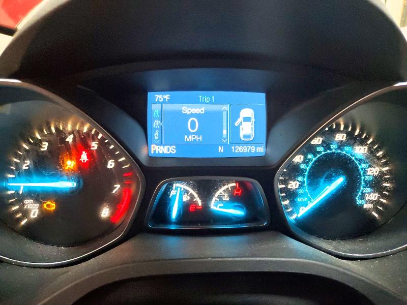 55111526 :رقم المزاد ، 1FMCU0G76FUA39452 vin ، 2015 Ford Escape مزاد بيع
