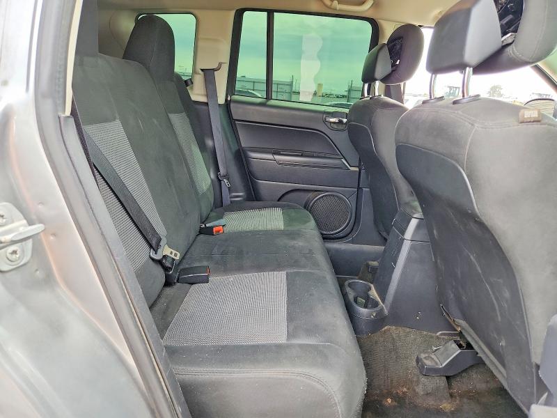 52451346 :رقم المزاد ، 1C4NJCBA2FD386321 vin ، 2015 Jeep Compass مزاد بيع