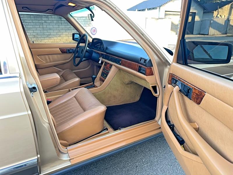 Продаж на аукціоні авто 1983 Mercedes-benz 380, vin: WDBCA33A5DB041393, номер лоту: 54732316