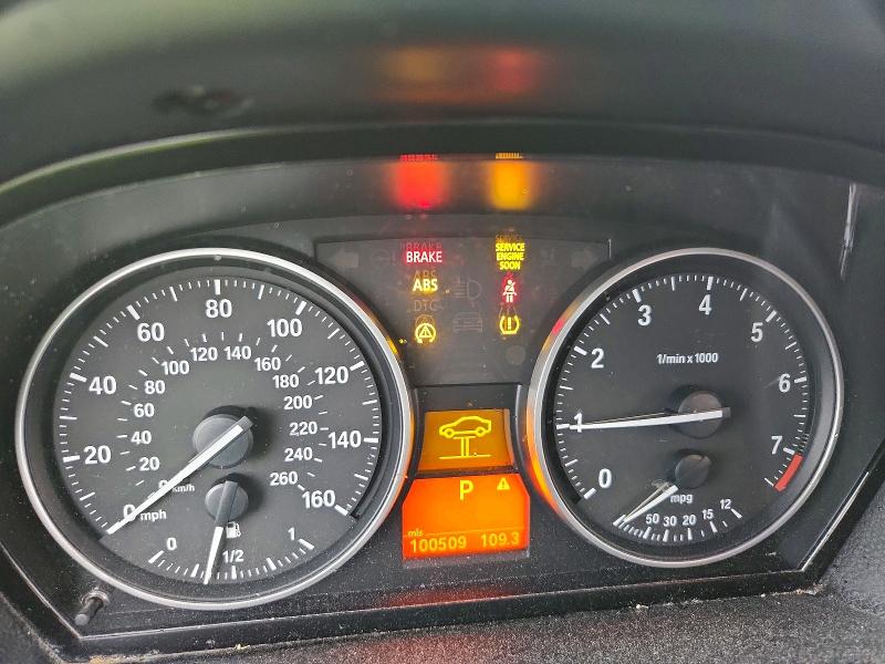 52482386 :رقم المزاد ، WBAPK5C56BA660678 vin ، 2011 Bmw 3 Series مزاد بيع