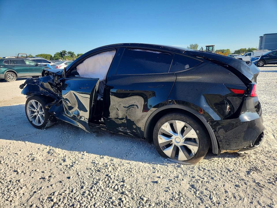 Продаж на аукціоні авто 2024 Tesla Model Y, vin: 7SAYGDED7RF095045, номер лоту: 52525176
