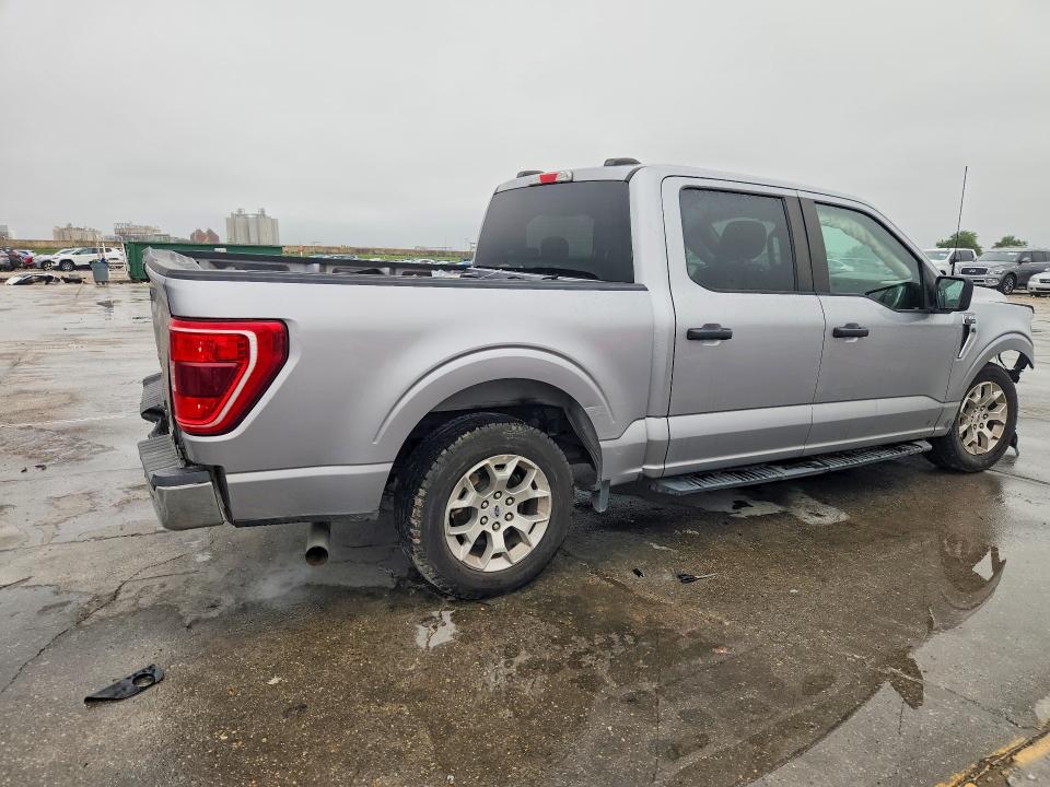 52781526 :رقم المزاد ، 1FTEW1C8XMFC00107 vin ، 2021 Ford F150 مزاد بيع