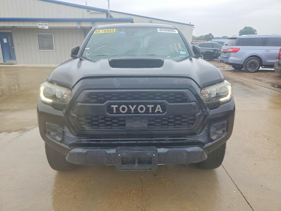 Продаж на аукціоні авто 2018 Toyota Tacoma, vin: 5TFCZ5ANXJX134632, номер лоту: 49489096