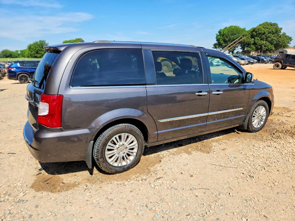2015 Chrysler Town & Country მანქანა იყიდება აუქციონზე, vin: 2C4RC1GG2FR506225, აუქციონის ნომერი: 52168706
