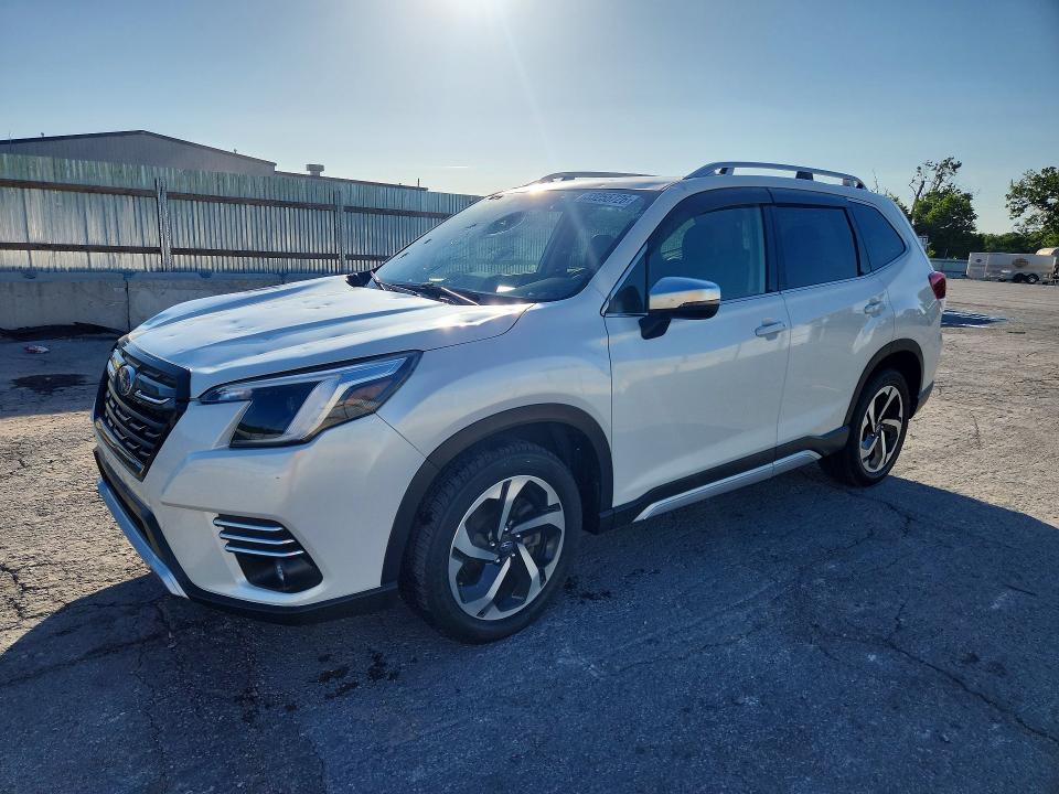 Продажа на аукционе авто 2023 Subaru Forester, vin: JF2SKARC4PH402509, номер лота: 53255726
