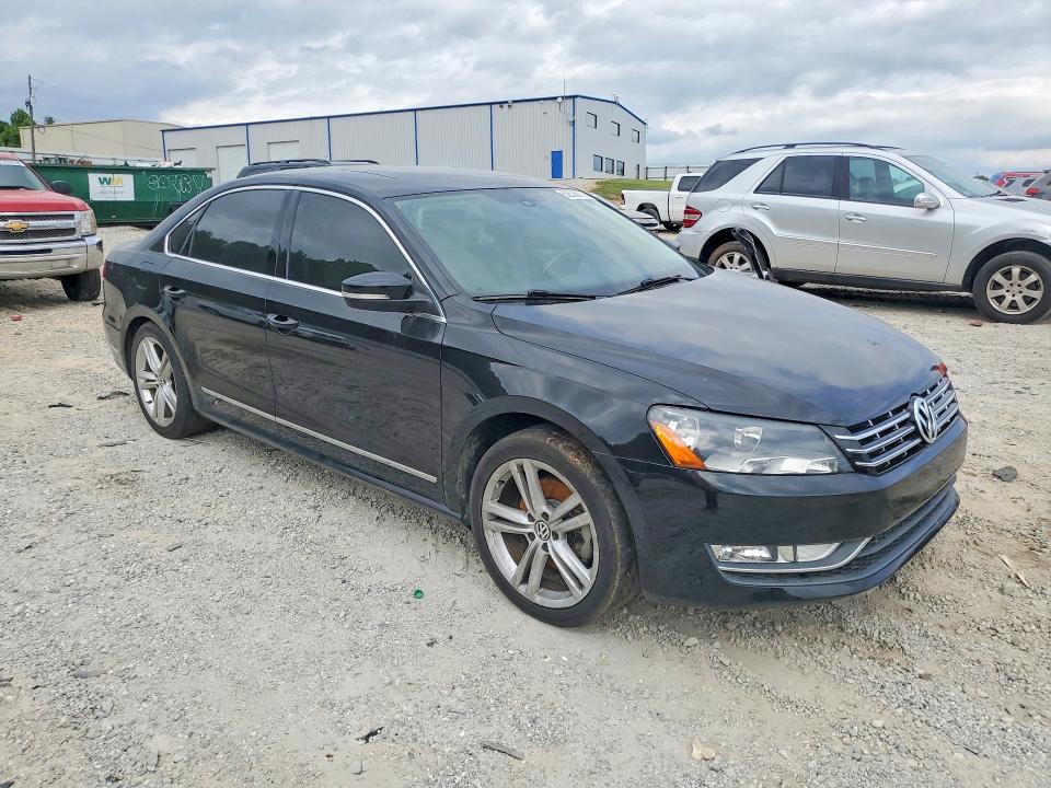 52509776 :رقم المزاد ، 1VWCS7A38EC013932 vin ، 2014 Volkswagen Passat مزاد بيع
