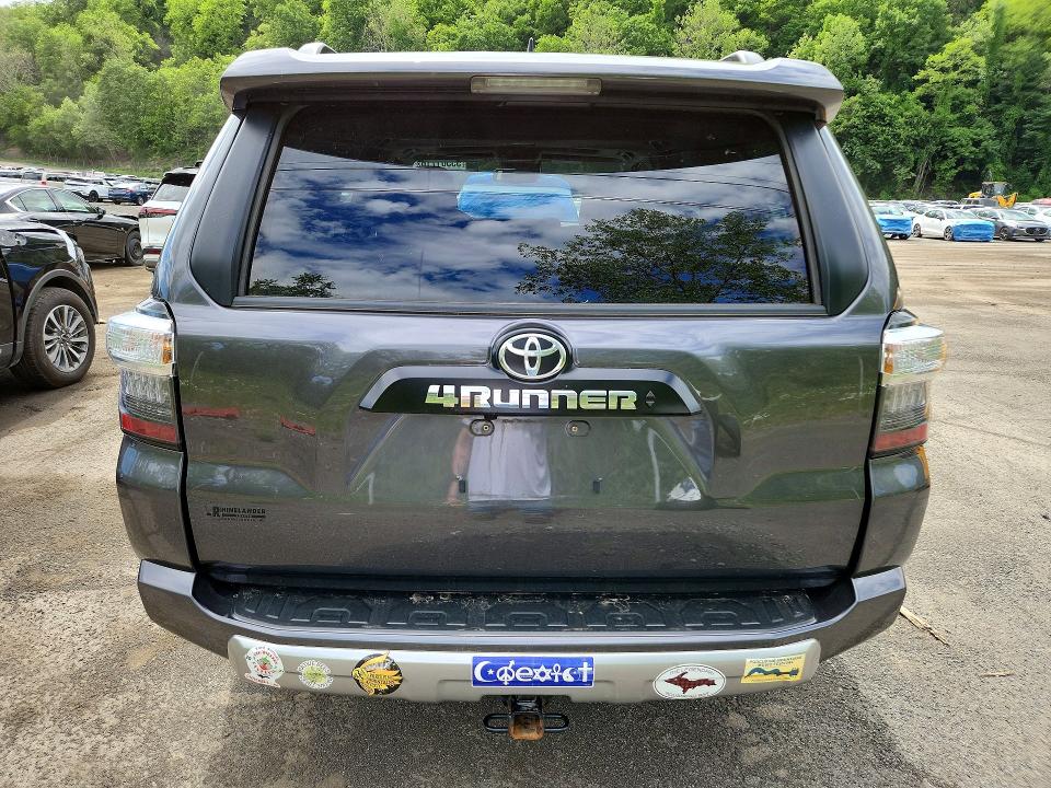55501716 :رقم المزاد ، JTERU5JR3P6117046 vin ، 2023 Toyota 4runner مزاد بيع
