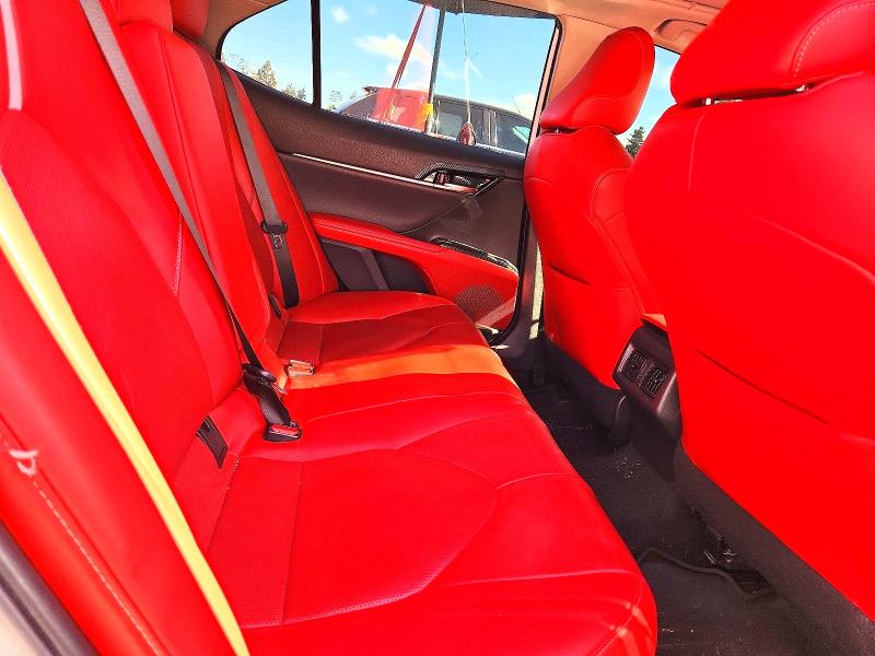 Продажа на аукционе авто 2021 Toyota Camry, vin: 4T1K31AK4MU020865, номер лота: 53044556