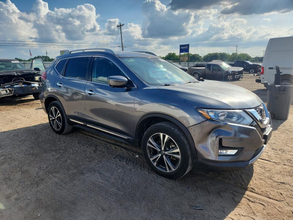 53221866 :رقم المزاد ، 5N1AT2MV7JC744011 vin ، 2018 Nissan Rogue مزاد بيع