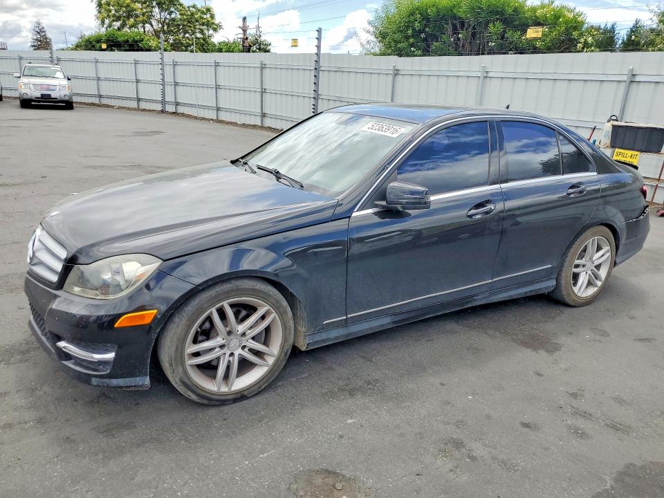 Auction sale of the 2013 Mercedes-benz C, vin: WDDGF4HB8DR269509, lot number: 52363916