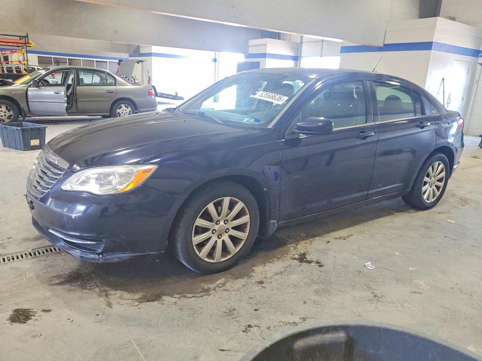 2011 Chrysler 200 მანქანა იყიდება აუქციონზე, vin: 1C3BC1FG2BN525419, აუქციონის ნომერი: 53568636