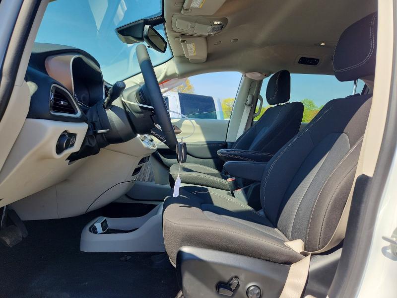 Продажа на аукционе авто 2024 Chrysler Voyager, vin: 2C4RC1CG8RR108284, номер лота: 52599316