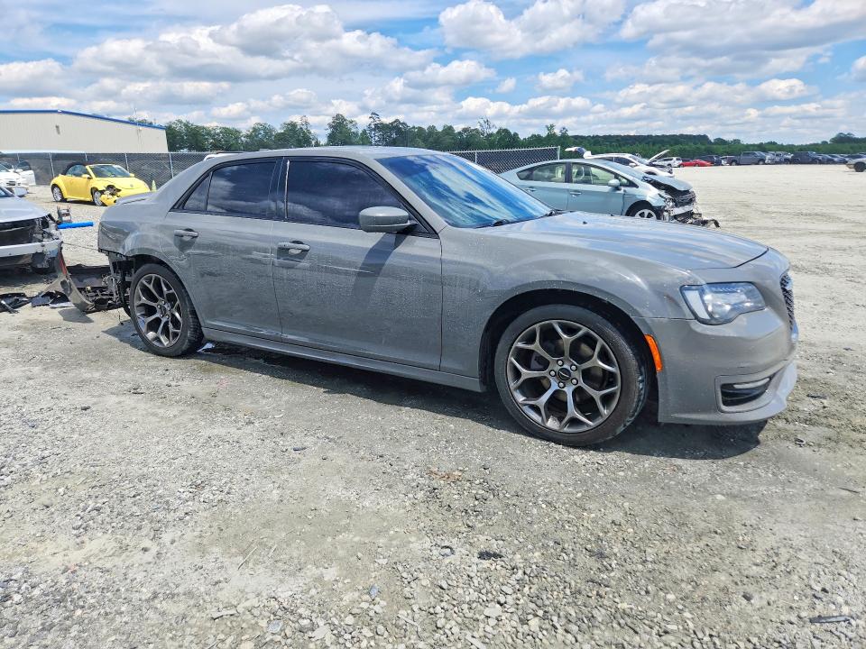 Продаж на аукціоні авто 2018 Chrysler 300, vin: 2C3CCABG0JH151510, номер лоту: 52376446