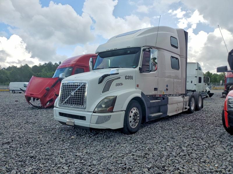2017 Volvo Vn მანქანა იყიდება აუქციონზე, vin: 4V4NC9EH2HN961704, აუქციონის ნომერი: 55559786