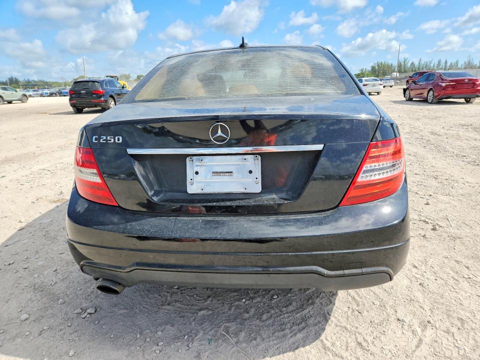 54529656 :رقم المزاد ، WDDGF4HBXEG233768 vin ، 2014 Mercedes-benz C مزاد بيع