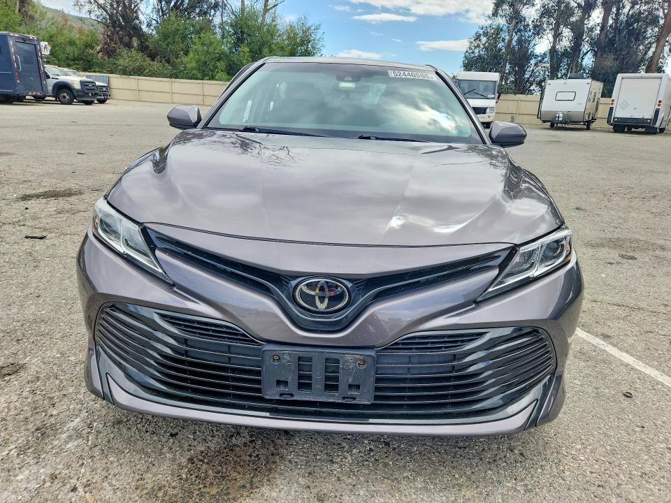 Продаж на аукціоні авто 2019 Toyota Camry, vin: 4T1B11HK6KU736191, номер лоту: 52440086