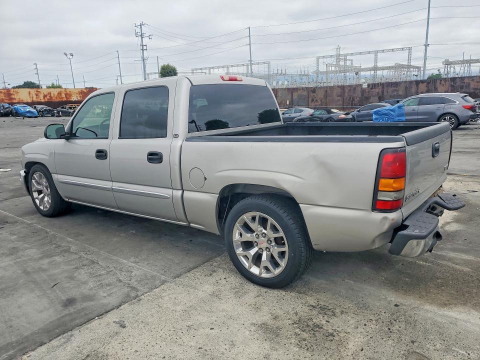 53136786 :رقم المزاد ، 2GTEC13T451388743 vin ، 2005 Gmc New Sierra مزاد بيع