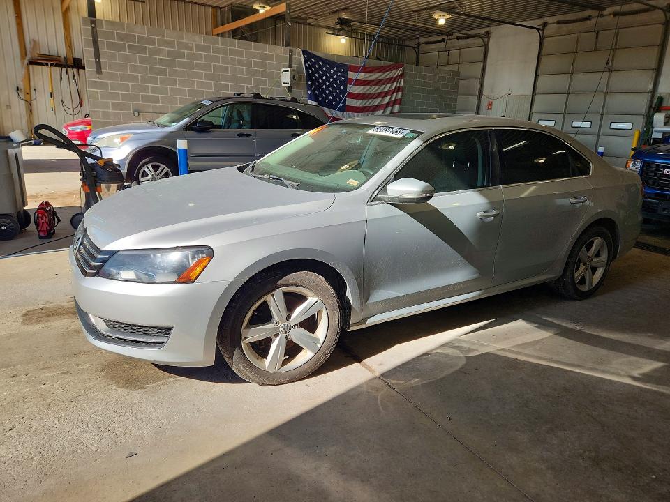 2012 Volkswagen Passat მანქანა იყიდება აუქციონზე, vin: 1VWBP7A38CC021779, აუქციონის ნომერი: 52397456