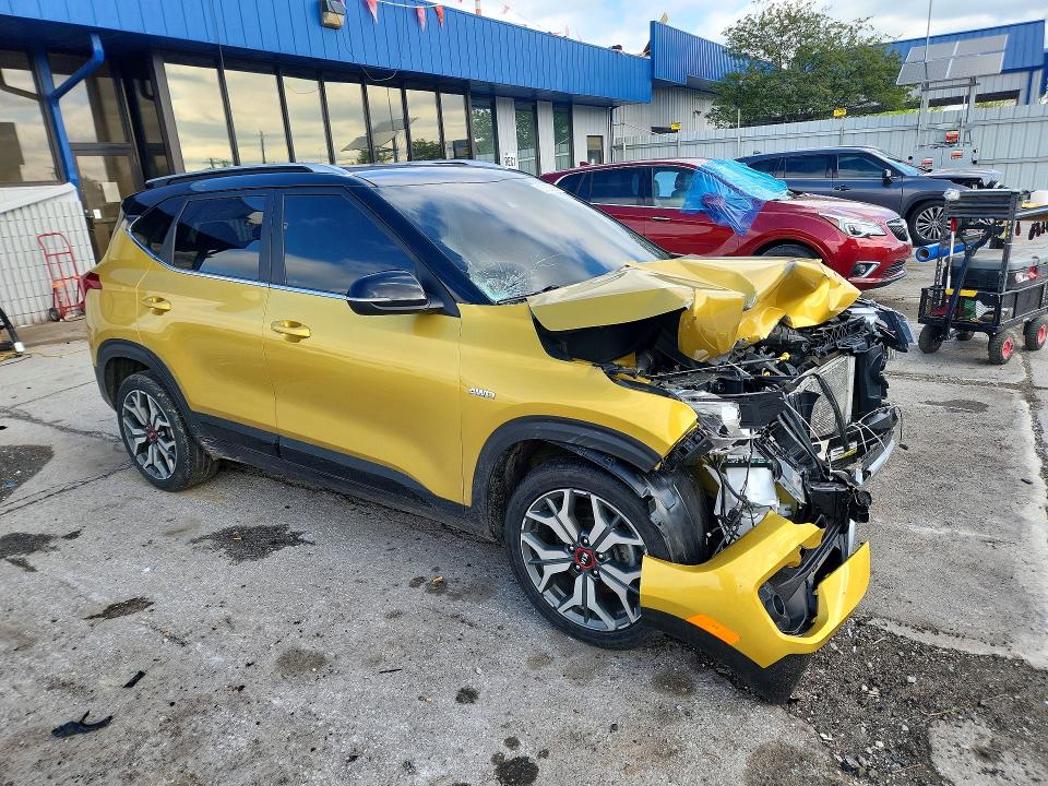 53386686 :رقم المزاد ، KNDEUCA29M7099734 vin ، 2021 Kia Seltos مزاد بيع