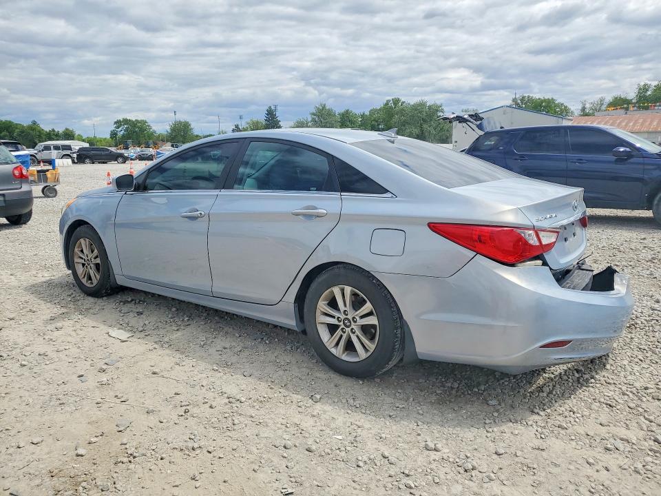 53543476 :رقم المزاد ، 5NPEB4AC9DH683423 vin ، 2013 Hyundai Sonata مزاد بيع