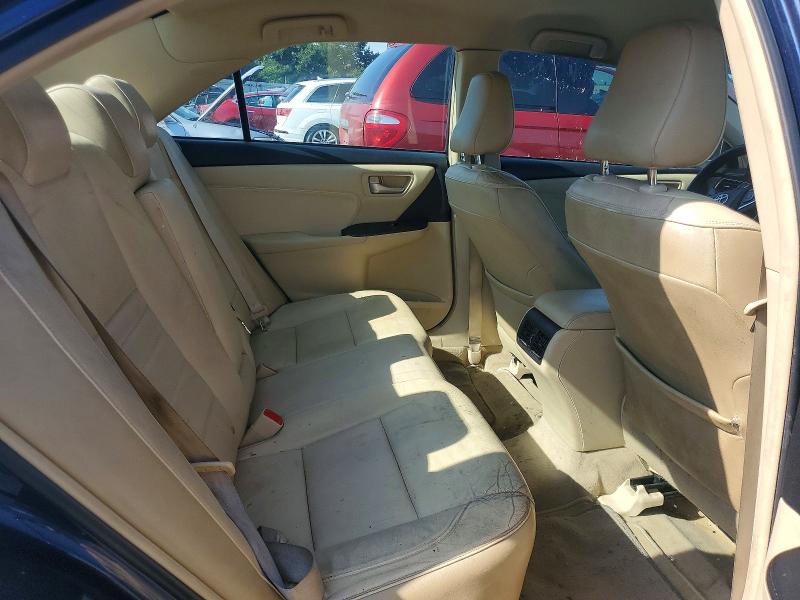 55254356 :رقم المزاد ، 4T4BF1FK1FR468067 vin ، 2015 Toyota Camry مزاد بيع