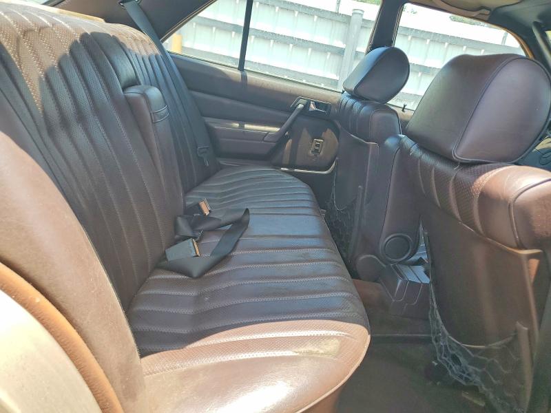 1988 Mercedes Benz 190 მანქანა იყიდება აუქციონზე, vin: WDBDA28D6JF409683, აუქციონის ნომერი: 50258656