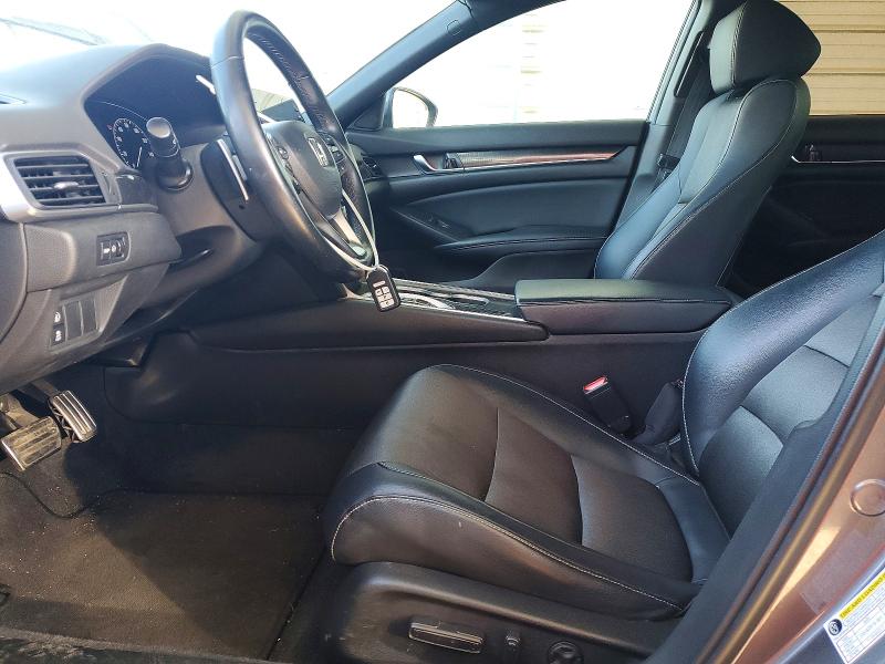 Продажа на аукционе авто 2018 Honda Accord, vin: 1HGCV2F33JA038217, номер лота: 52679466