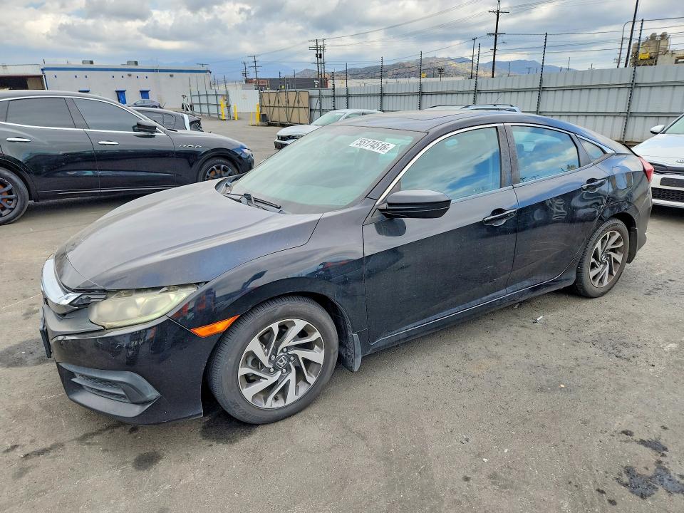 2017 Honda Civic მანქანა იყიდება აუქციონზე, vin: 19XFC2F70HE211431, აუქციონის ნომერი: 55174516