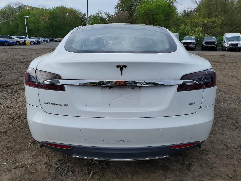 Aukcja sprzedaży 2014 Tesla Model S, vin: 5YJSA1H15EFP36580, numer aukcji: 52016396