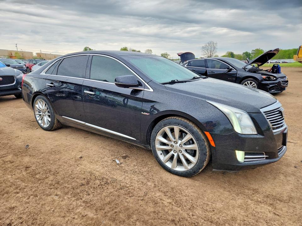 52099596 :رقم المزاد ، 2G61W5S89H9119169 vin ، 2017 Cadillac Xts مزاد بيع