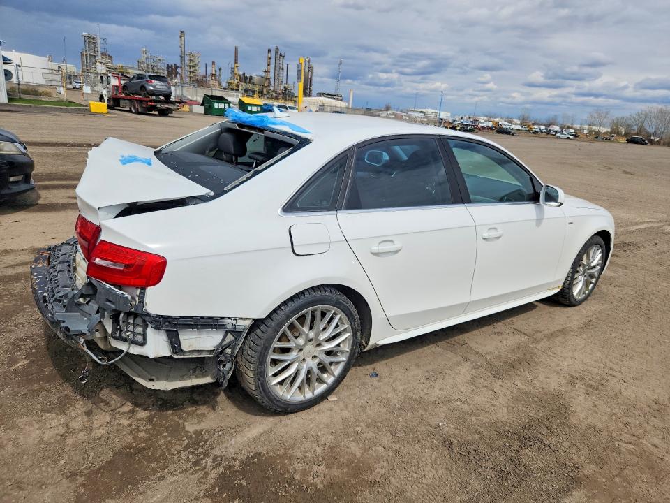 52818716 :رقم المزاد ، WAUFFCFL0FN001167 vin ، 2015 Audi A4 مزاد بيع