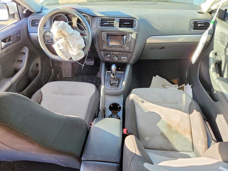 54914916 :رقم المزاد ، 3VW2B7AJ7HM334891 vin ، 2017 Volkswagen Jetta مزاد بيع