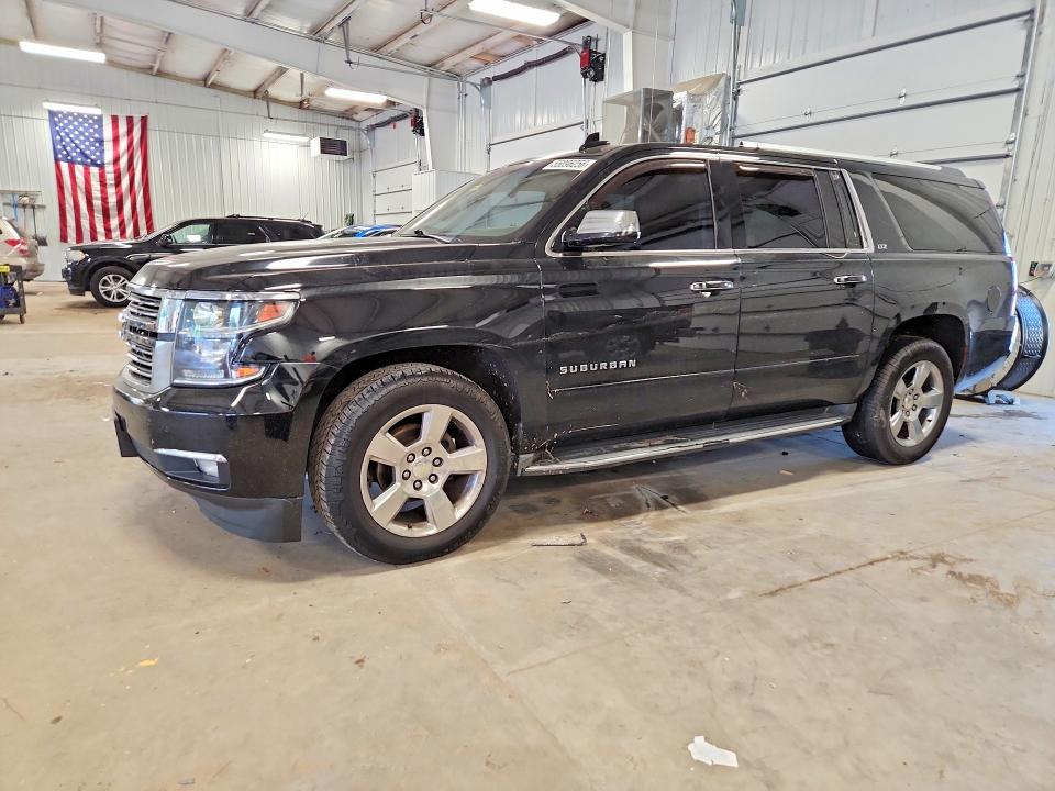 Продажа на аукционе авто 2015 Chevrolet Suburban, vin: 1GNSKKKC3FR738697, номер лота: 55096256
