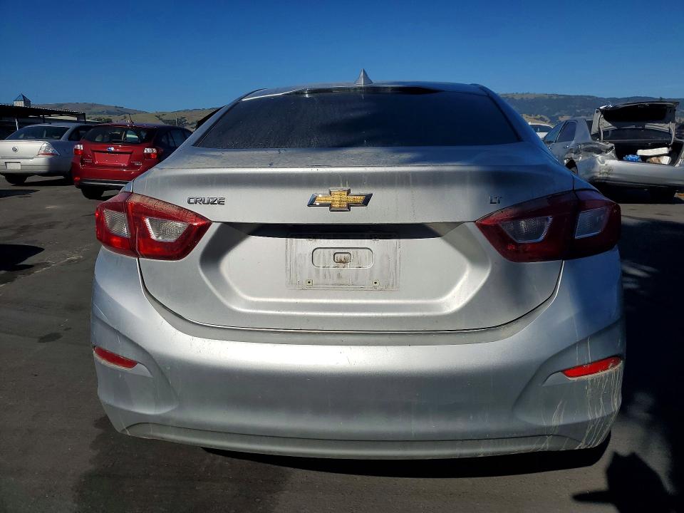 2019 Chevrolet Cruze მანქანა იყიდება აუქციონზე, vin: 1G1BE5SM7K7143943, აუქციონის ნომერი: 52954926