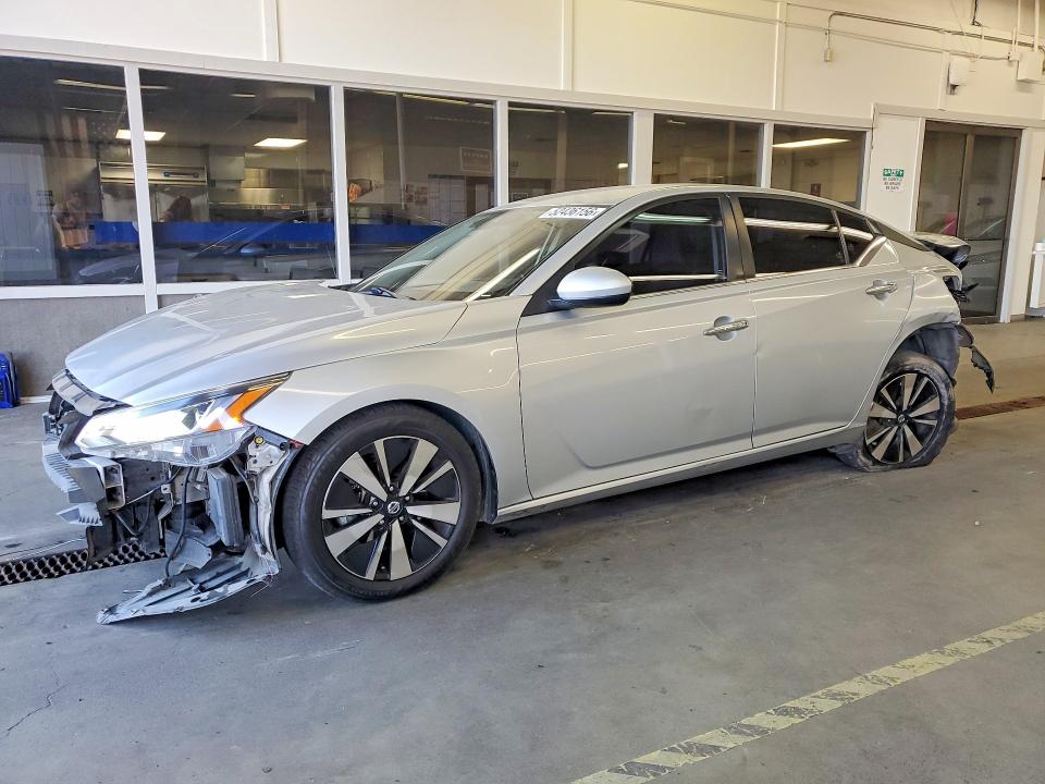 Продажа на аукционе авто 2022 Nissan Altima, vin: 1N4BL4DVXNN308225, номер лота: 52436156