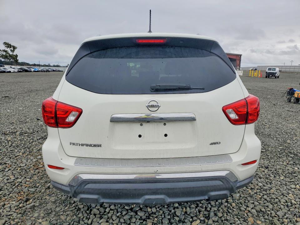 52259116 :رقم المزاد ، 5N1DR2MM4HC619657 vin ، 2017 Nissan Pathfinder مزاد بيع