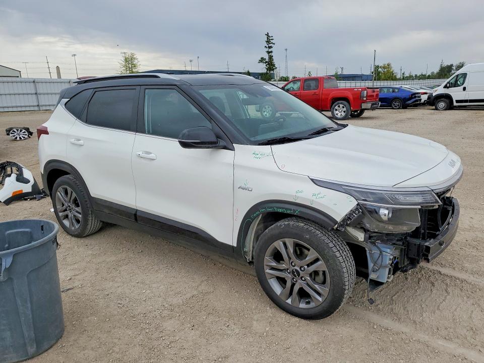 53090566 :رقم المزاد ، KNDEUCAA6N7248514 vin ، 2022 Kia Seltos مزاد بيع