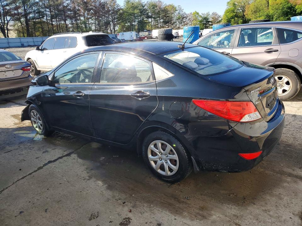 52030746 :رقم المزاد ، KMHCT4AE8CU121891 vin ، 2012 Hyundai Accent مزاد بيع