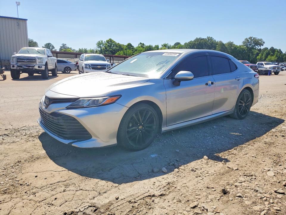 Продажа на аукционе авто 2018 Toyota Camry, vin: 4T1B11HK8JU561702, номер лота: 53800226