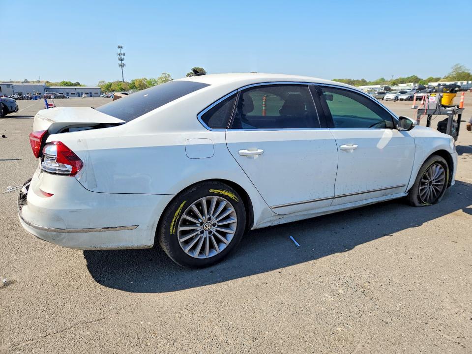 2016 Volkswagen Passat მანქანა იყიდება აუქციონზე, vin: 1VWBS7A30GC016502, აუქციონის ნომერი: 54285416